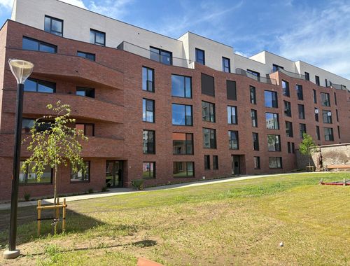                                         Gelijkvloers app. te huur in Leuven, € 1.500
