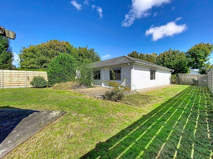 Huis te koop in De Alikruik 17,
                    8301 Heist