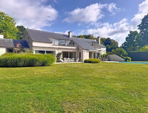                                         Villa te koop in Sint-Genesius-Rode, € 1.590.000
