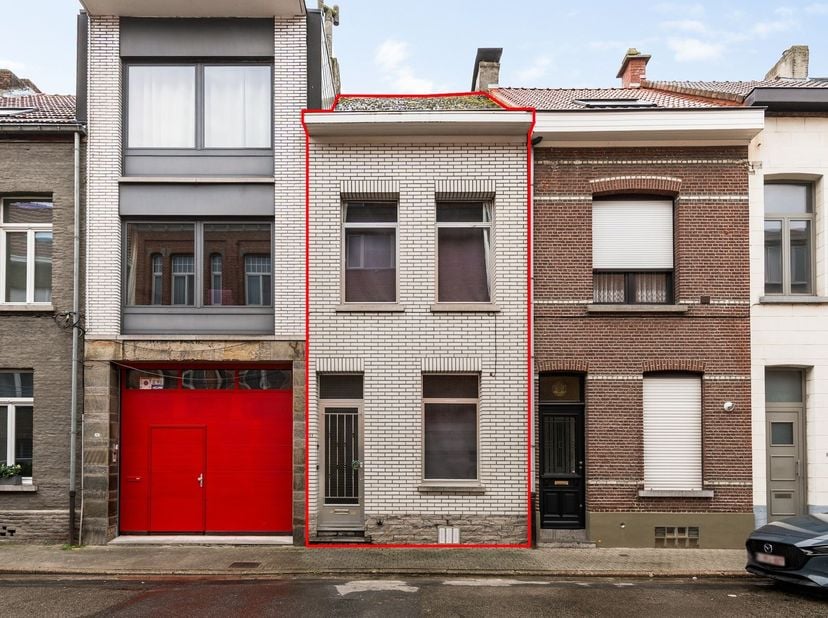 Maison à rénover avec potentiel près du centre de Malines<br />
<br />
Cette propriété à rénover est idéalement située près du centre de Malines et
