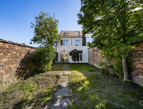                                         Duplex te koop in Namur, € 299.000
