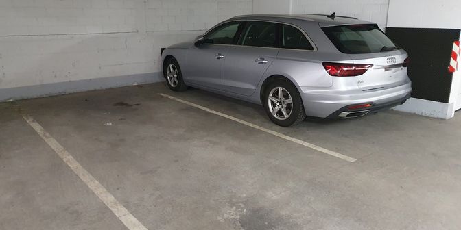 Garage te koop in 8300 Knokke