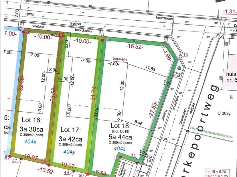 BOUWGROND 3A 42CA -<br />
Lot 17 aan de Stoeterijstraat.<br />
Bouwgrond voor HOB van 3a 42ca.<br />
Straatbreedte : 10 m.<br />
Perceelsdiepte : 33,5
