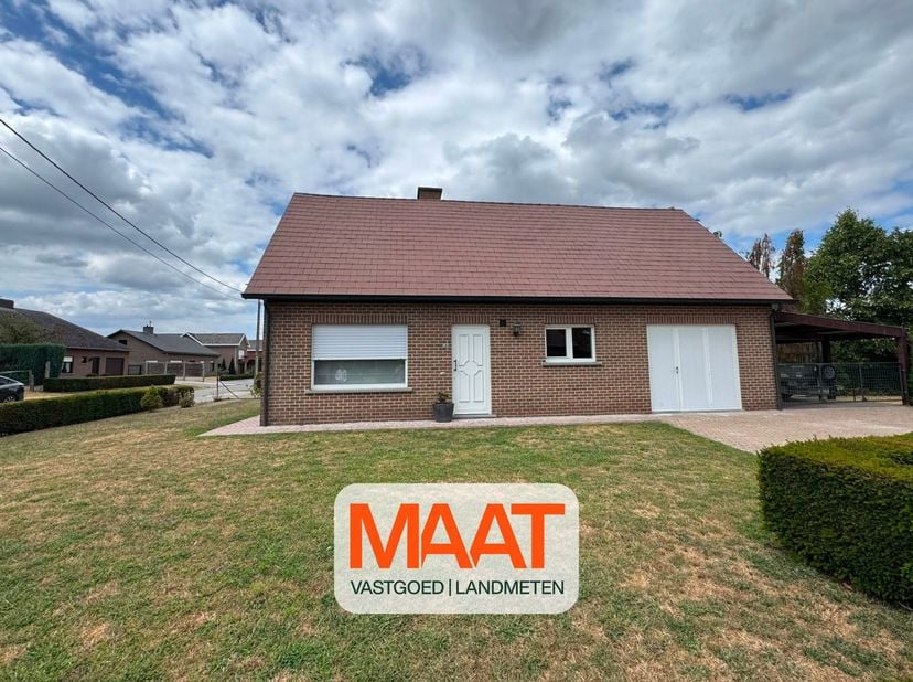 BEZOEKDAG OP 30/07 TUSSEN 17u30 en 18u30. <br />
ENKEL IN TE SCHRIJVEN VIA INFO@MAATVASTGOED.BE <br />
Deze woning is rustig gelegen in Wiekevorst, op
