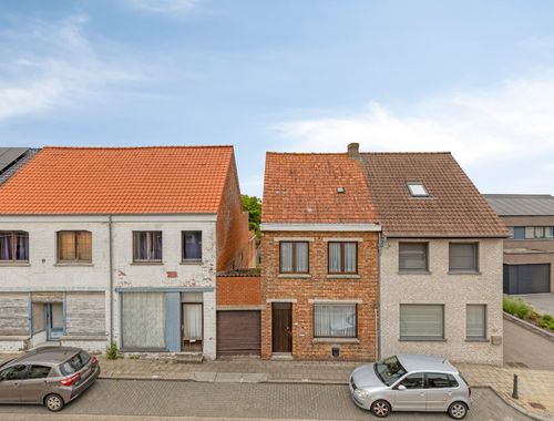                                         Eengezinswoning te koop in Zedelgem, € 225.000
