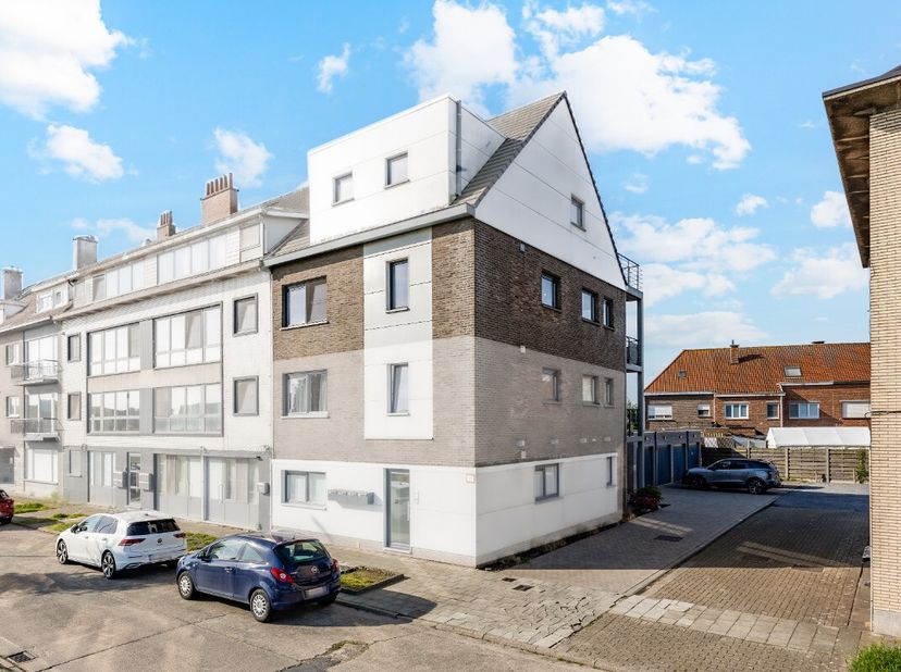 Appartement te koop in Cesenaticolaan 20 bus 0201,
                    9060 Zelzate