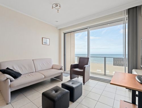                                         Appartement te koop in Sint-Idesbald, € 365.000
