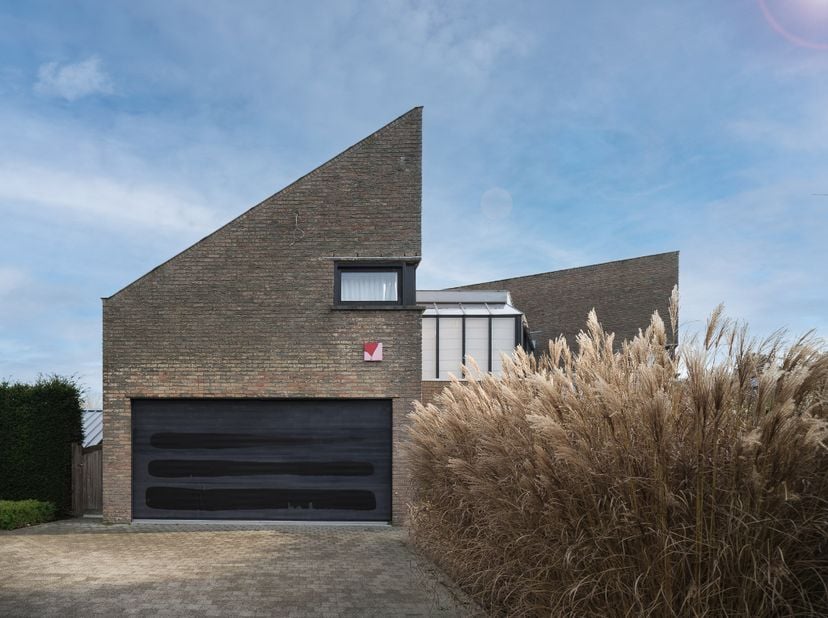 Brutalistische woning ‘Haerick’, gebouwd in 1976 naar ontwerp van architecten Xavier De Wulf en Johan De Vos.&amp;nbsp;<br />
&amp;nbsp;<br />
Voor meer infor