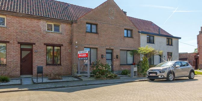 Huis te koop in Achturenplein 25, 2845 Niel