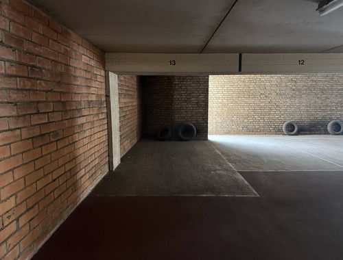                                         Staanplaats te koop in Oostende, € 35.500
