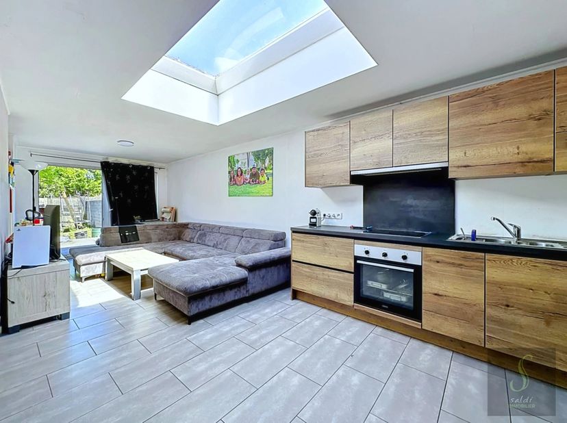 Huis te koop in ,
                    7134 Leval-Trahegnies
