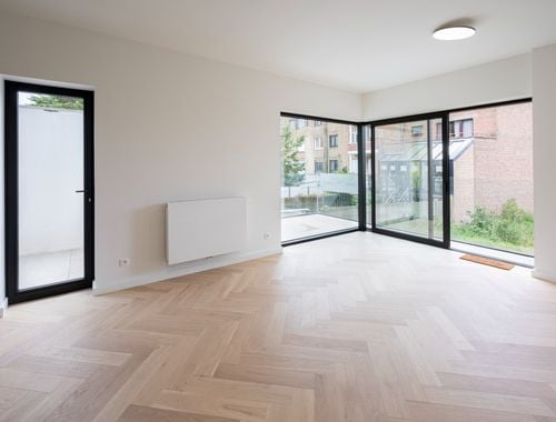                                         Appartement te koop in Mariakerke, € 360.000

