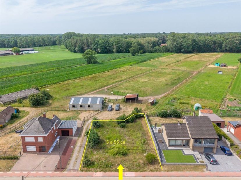 Perceel bouwgrond voor open bebouwing van 5a 55ca in woongebied met landelijk karakter  gelegen aan de Vleminkstraat te Langdorp tussen huisnummers 74