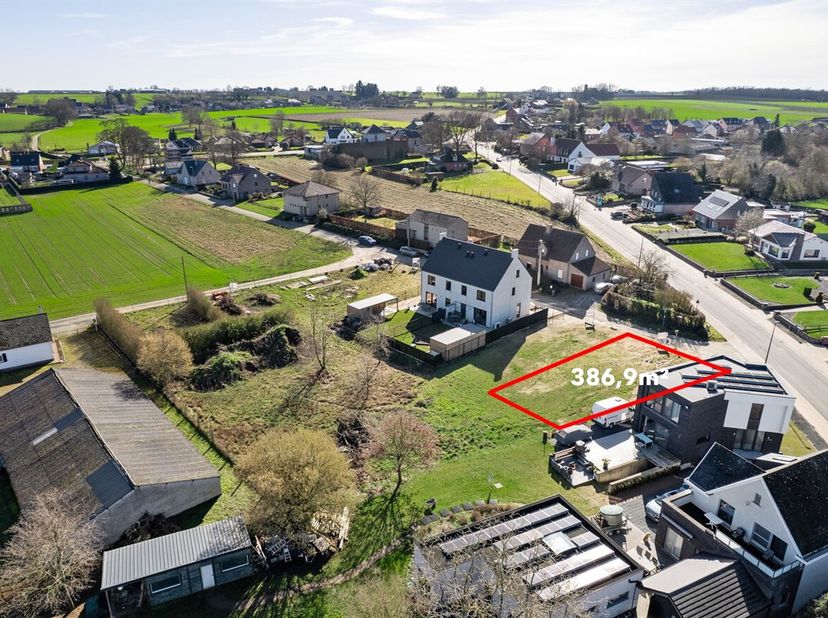 Terrain à bâtir joliment situé pour une construction jumelée sur un terrain de 386,9 m² à Bekkevoort.<br />
Ce terrain fait partie d'un lotissement ca