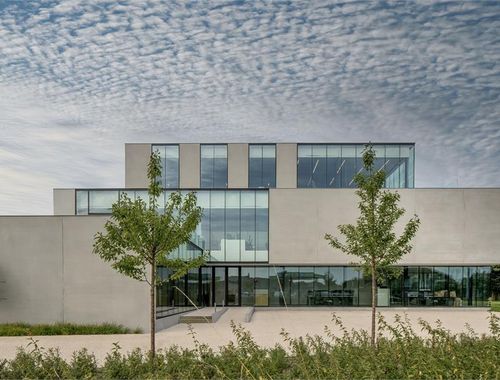                                         Espace de bureaux à louer à Menen, € 795
