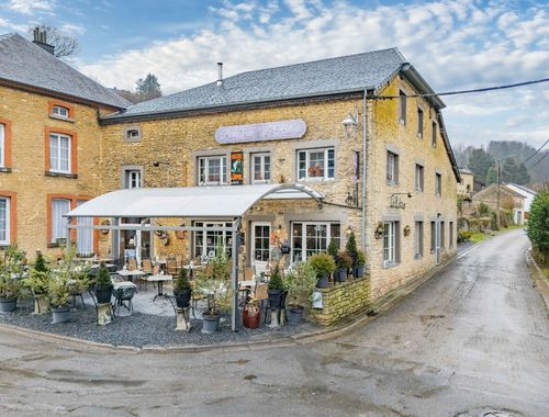                                         Vakantiewoning te koop in Chassepierre, € 695.000
