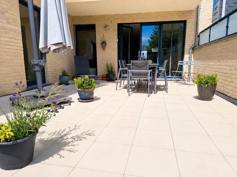 WELKENRAEDT rue des Volontaires, 32 - Au 1er étage dune belle résidence bien entretenue (anno 2009), vous trouverez ce magnifique appartement de ± 95