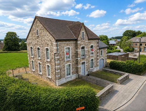                                         Eengezinswoning te koop in Hives, € 450.000
