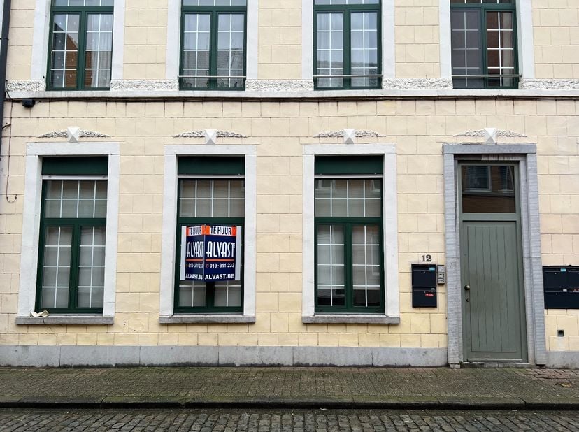 Appartement à louer
                    à 3290 Diest