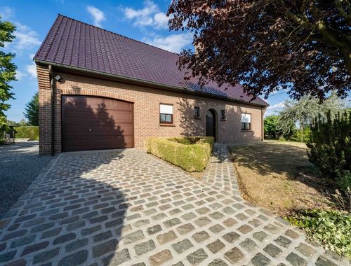                                         Villa à vendre à Pottes, € 360.000
