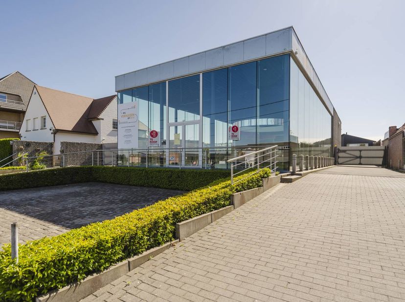 Bedrijfsvastgoed te koop in Avelgemstraat 158,
                    8550 Zwevegem