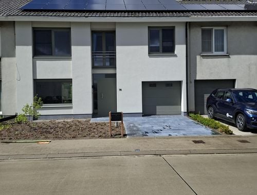                                         Maison à louer à Poperinge, € 980
