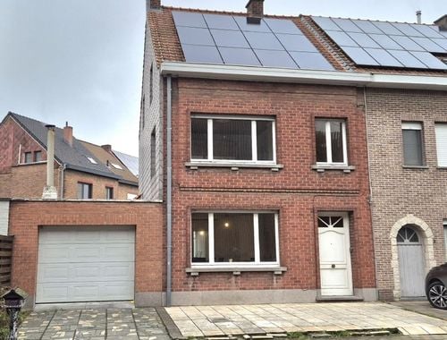                                         Maison à vendre à Harelbeke, € 245.000
