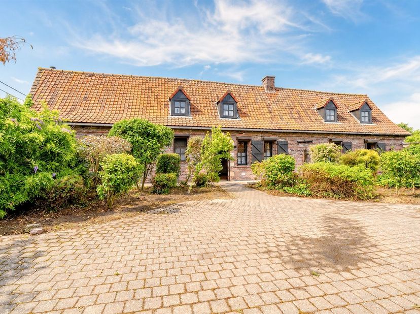 Huis te koop in ,
                    7911 Montrœul-au-Bois