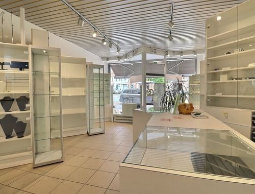                                         Maison unifamiliale à vendre à Le Bizet, € 159.900
