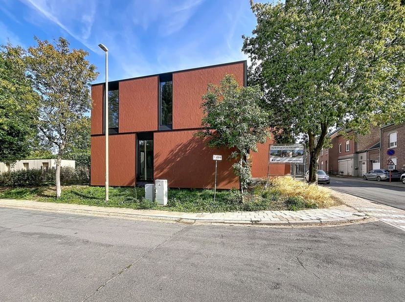 Huis te koop in Laarstraat 62,
                    3400 Neerwinden