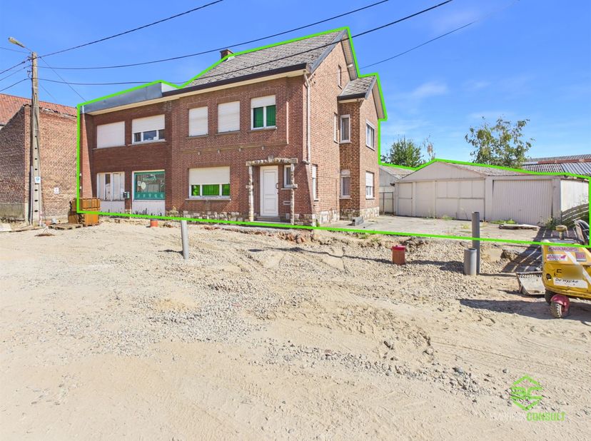 + Als u op onze eigen website (www.empresaconsult.be) naar deze woning doorklikt, vindt u alle info en een volledige 360° impressie! +<br />
<br />