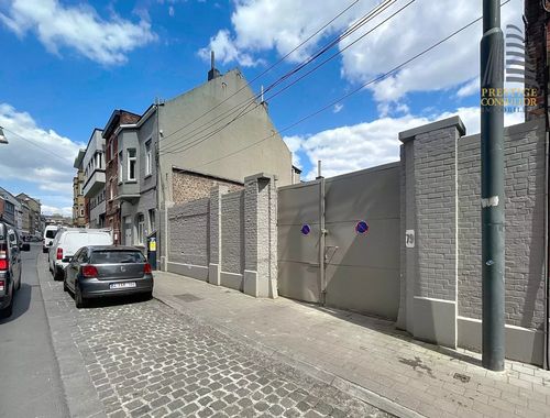                                         Bâtiment commercial à vendre à Anderlecht, € 569.000
