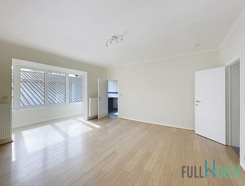                                         Appartement te huur in Ukkel, € 1.150
