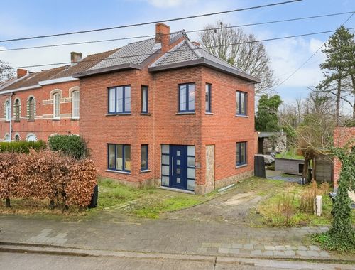                                         Woning te koop in Oostakker, € 450.000
