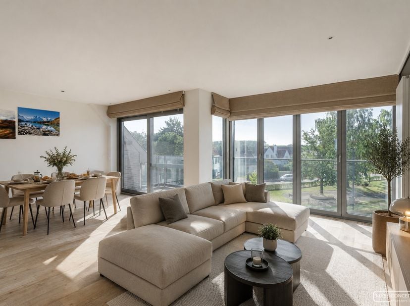 Op zoek naar een instapklaar appartement waar ruimte, comfort en een rustige ligging hand in hand gaan? Dan is dit stijlvolle 3-slaapkamerappartement