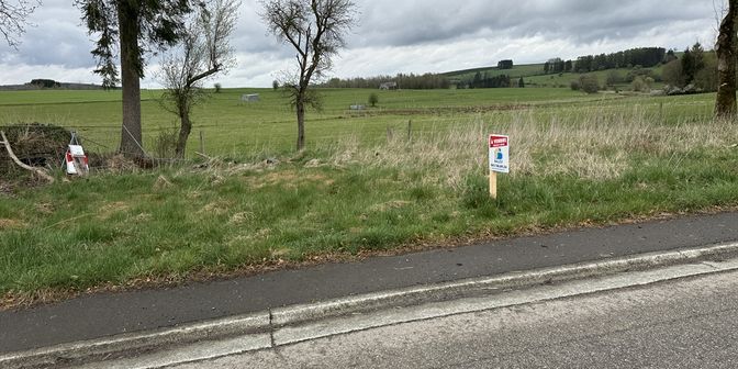 Terrain à vendre à Rue de la pierre du gayet, 6680 Tillet