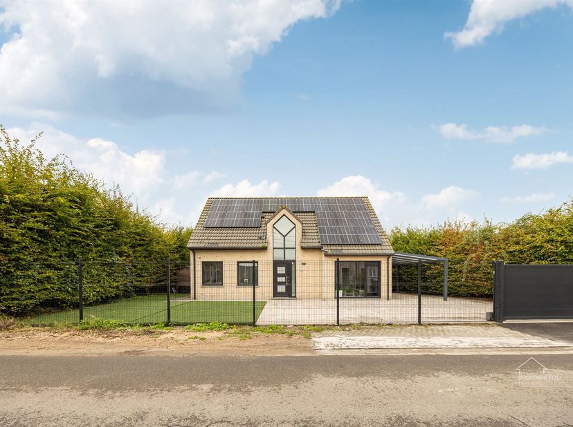 Huis te koop in Lange Beulestraat 63,
                    9250 Waasmunster
