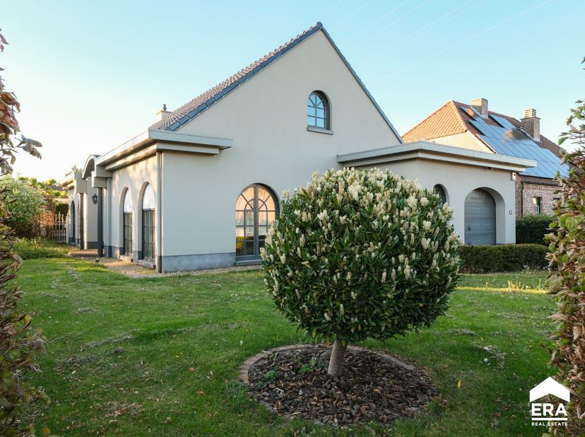 [[ CE BIEN PARTICIPE À LA JOURNÉE MAISONS OUVERTES ERA LE 13/6 DE 14:30 À 15:30 ]] À vendre : grande maison individuelle à Heikapper, Pelt, située dan