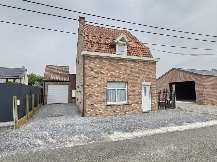 Huis te koop
                    in 7760 Molenbaix