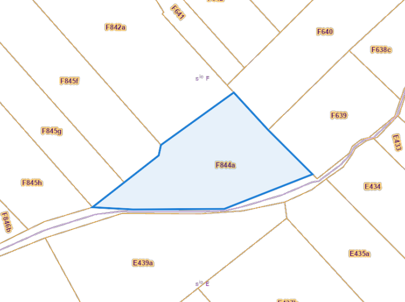 PERCEEL LANDBOUWGROND ALKEN - <br />
<br />
Lot 2, zoals vermeld in de verkoopsvoorwaarden, bestaat uit één perceel grond, gelegen te Alken.<br />
Het