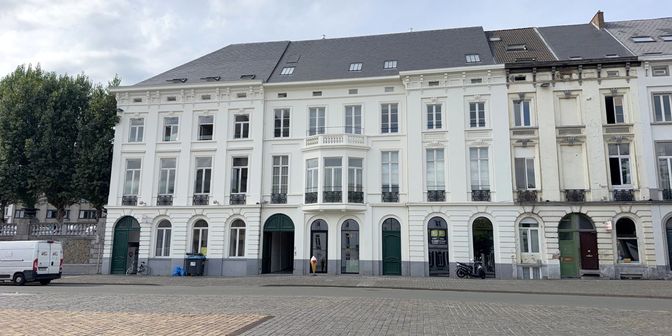Bien professionnel à vendre à Sint-Pietersplein 54 - b, 9000 Gent