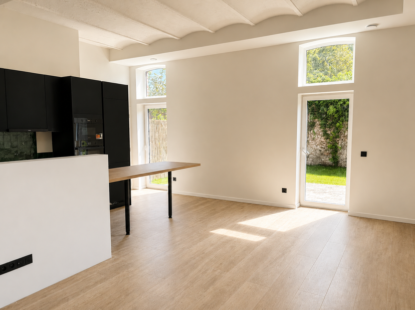 Vous pouvez demander une visite via notre site web : https://vicusvastgoed.be/nl/te-huur. <br />
Rendez-vous sur la page du bâtiment concerné et cliqu