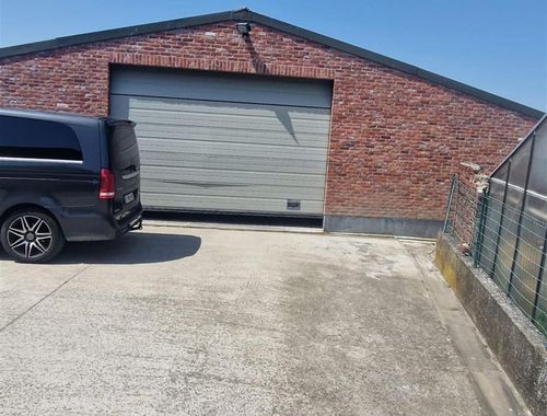                                        Garagebox te huur in Sint-Eloois-Winkel, € 100
