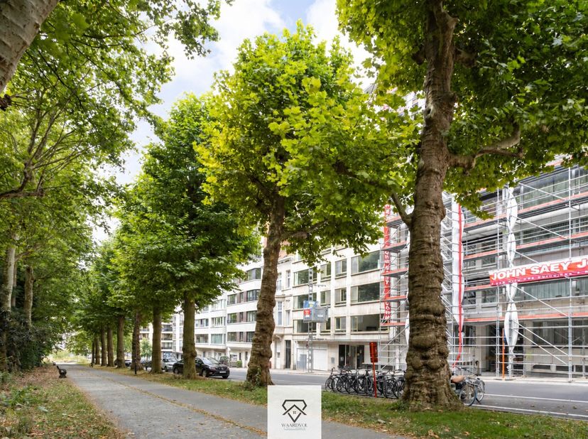 Appartement te koop in Floraliënlaan 53 bus 0002,
                    9000 Gent