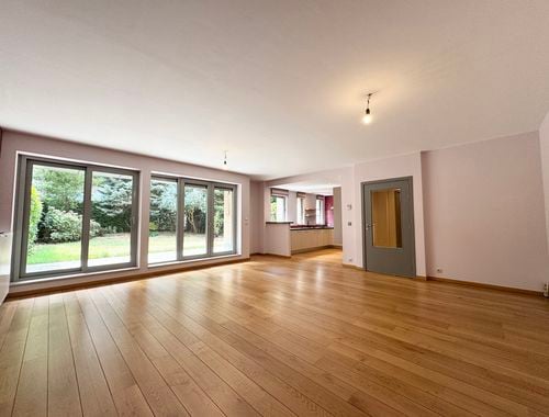                                         Appartement te huur in Sint-Lambrechts-Woluwe, € 1.850
