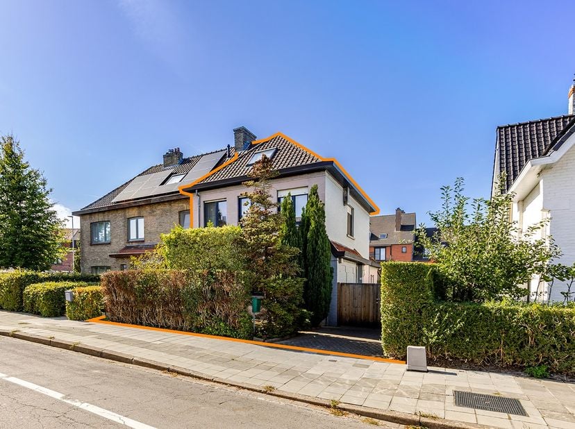 Huis te koop in Ontmijnerslaan 14,
                    8200 Sint-Andries