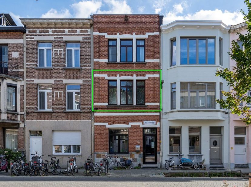 Appartement te koop in Van Steenlandstraat 53,
                    2100 Deurne