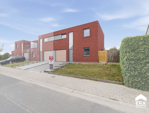                                         Woning te koop in Dadizele, € 345.000
