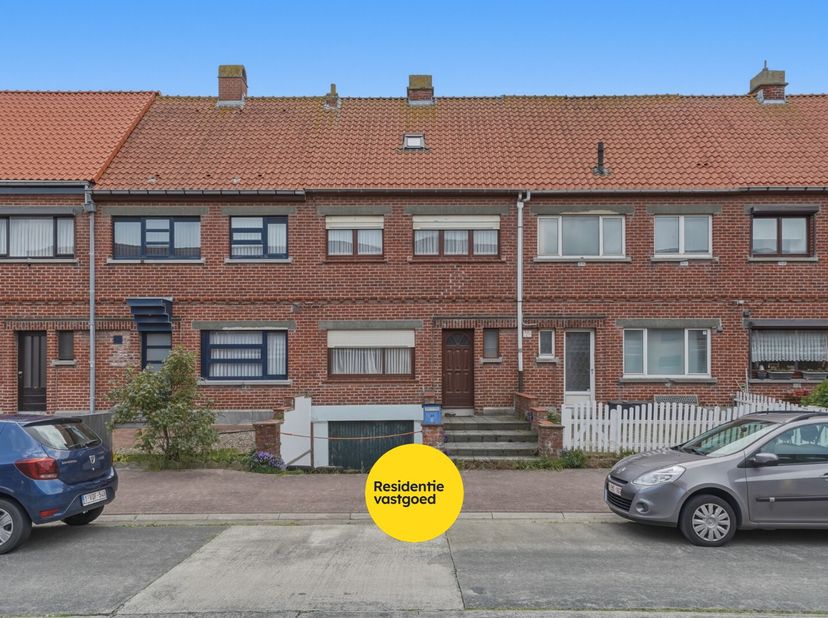 In de Vuurtorenwijk bevindt zich deze gesloten bebouwing met garage, zonnige tuin en tal van mogelijkheden voor wie op zoek is naar een renovatieproje
