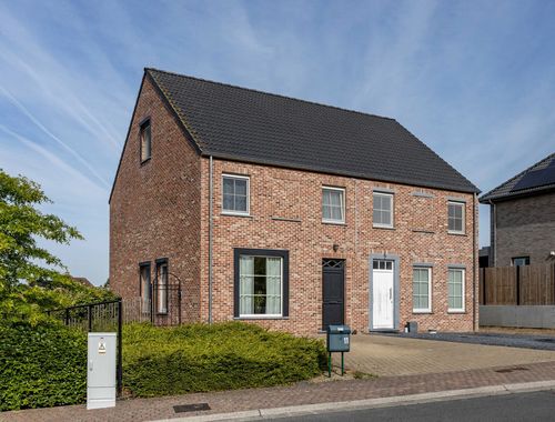                                         Maison à vendre à Renaix, € 390.000

